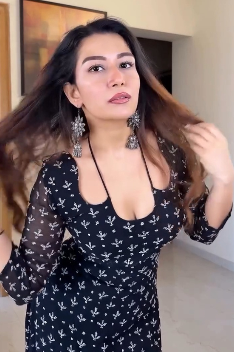 Sareely Fashion Elegant Black Georgette Printed Kurti for Women