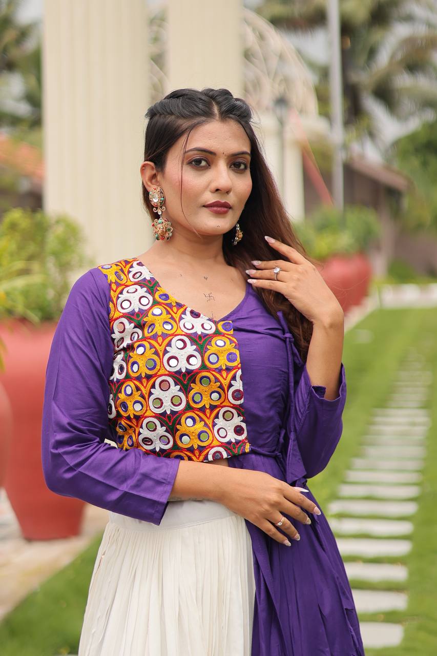 Gamthi Work Navratri/Garba Outfit Set for Women | Sareely