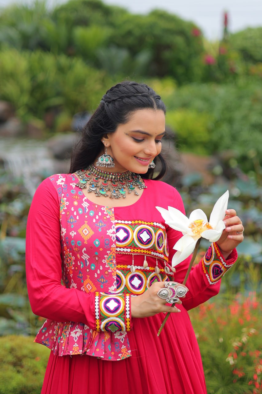 Sareely Modern Indian Fashion & Traditional Gown for Women