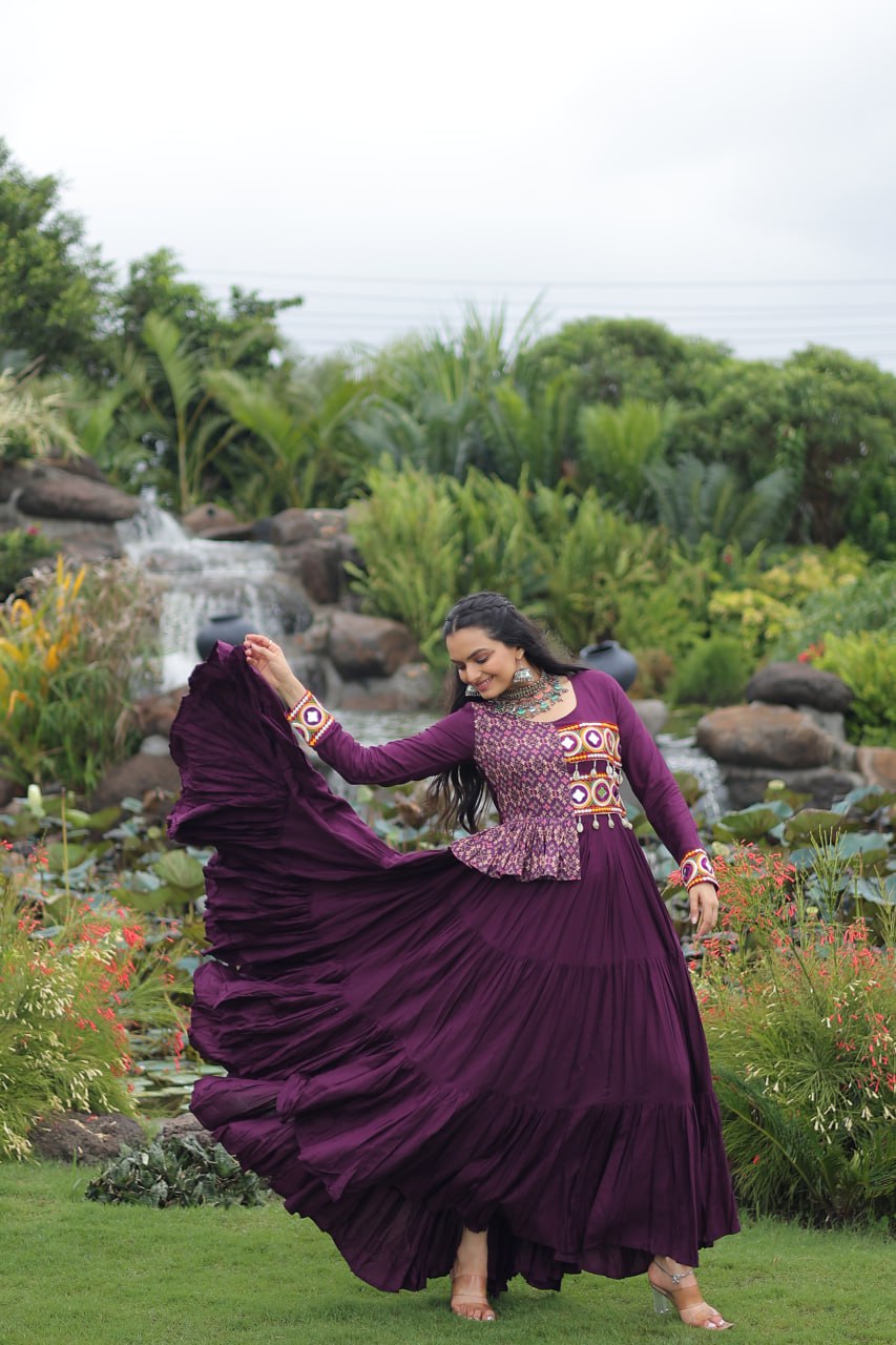 Sareely Modern Indian Fashion & Traditional Gown for Women