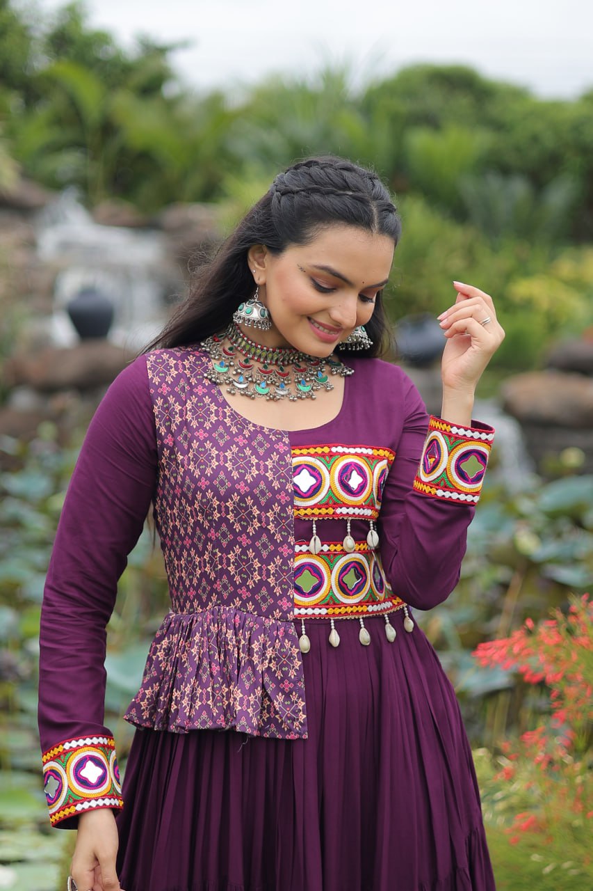 Sareely Modern Indian Fashion & Traditional Gown for Women